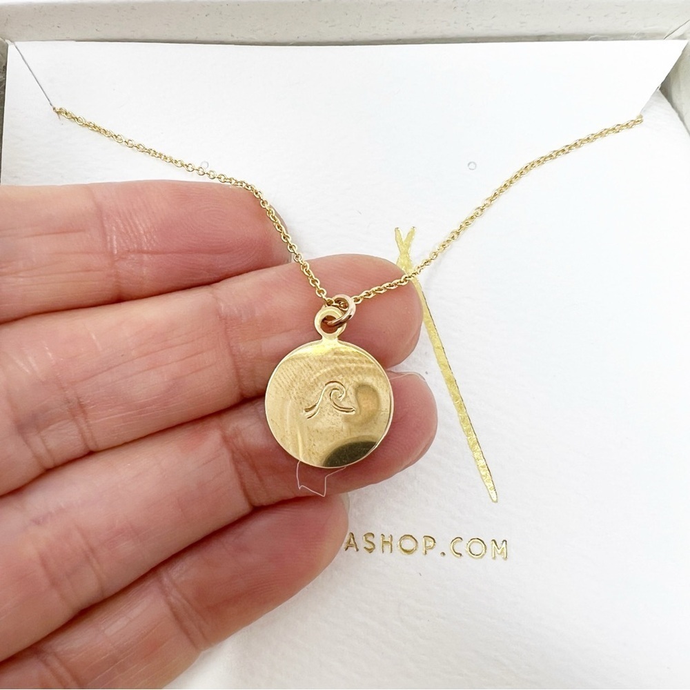 THE MANNA SHOP GOLD TONE SURF BEACH WAVE NECKLACE NEW IN BOX
